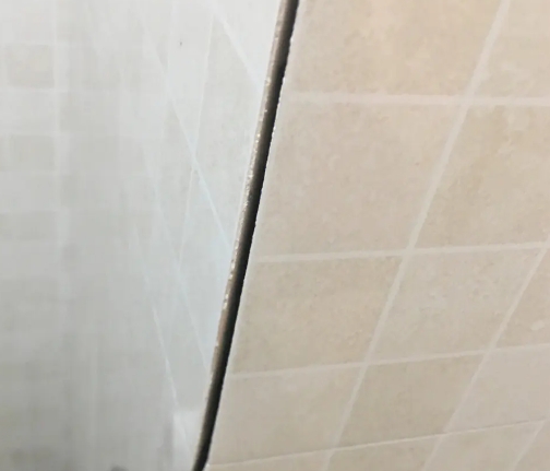 湘潭市瓷砖空鼓维修公司分享阳台瓷砖脱落的修复过程可以分为以下几个步骤